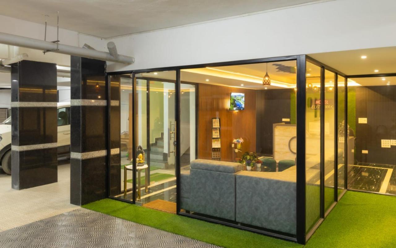 Beestay Hotels Elite Park Tirupati Exterior photo